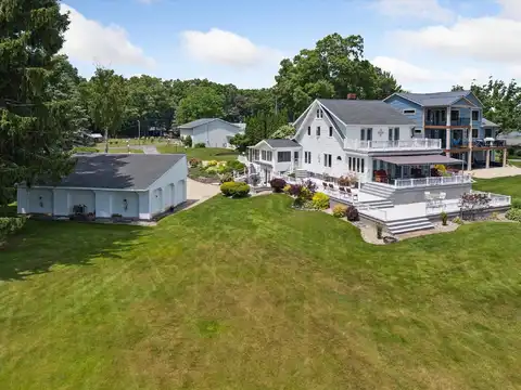 2694 Middle Lake Road, Twin Lake, MI 49457