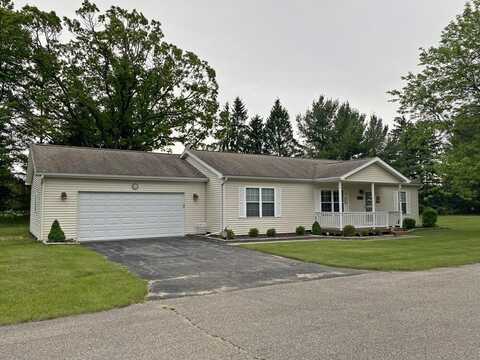 10439 Castaway Court, Canadian Lakes, MI 49346