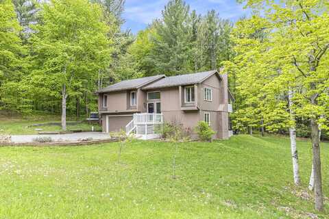 3079 Lamp Post Lane, Traverse City, MI 49685