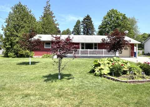 1540 Hendrick Road, Norton Shores, MI 49441
