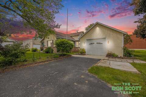 116 N Main Street, Casnovia, MI 49318