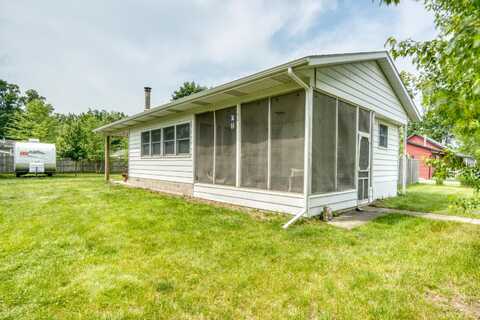 8182 Hardy Drive, Newaygo, MI 49337
