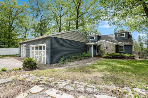 261 Midway Walk, Six Lakes, MI 48886