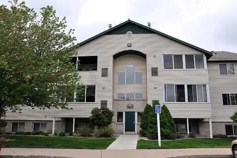 5877 Crosswinds Drive, Norton Shores, MI 49444