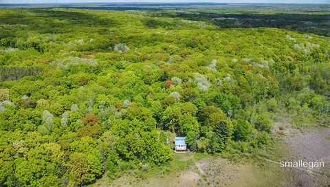 6420 6 Mile Road, Hesperia, MI 49421