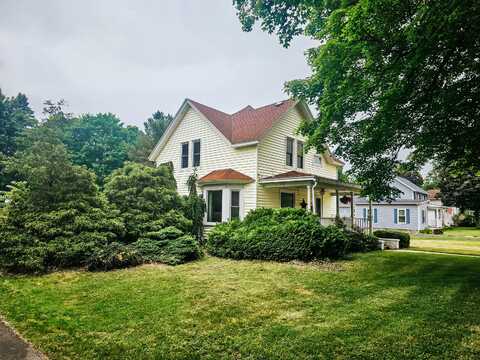 315 North Street, Jonesville, MI 49250