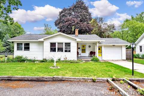 5106 Onsikamme Street, Montague, MI 49437