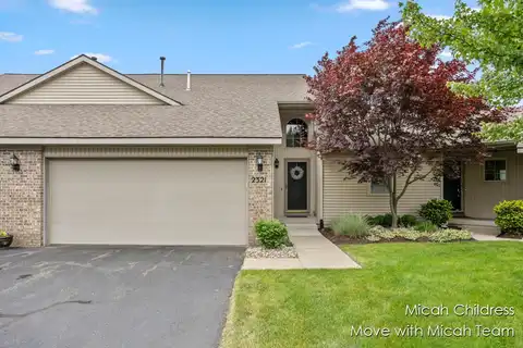 2321 S Highland View Circle SE, Grand Rapids, MI 49506
