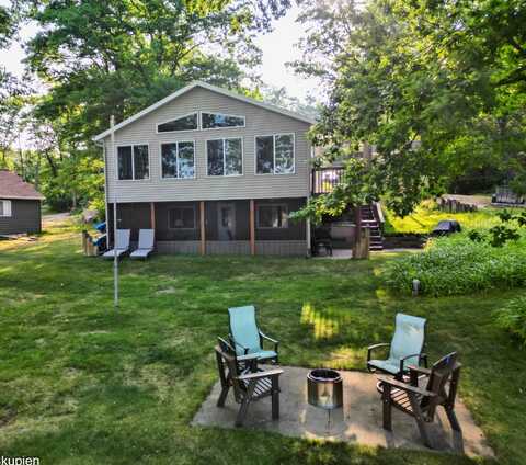 12075 N Lake Street, Bitely, MI 49309