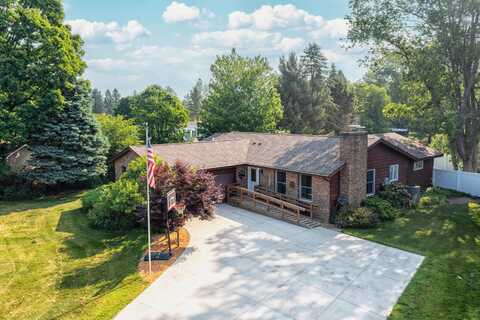 9111 Riverbend Drive, South Haven, MI 49090