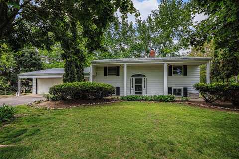 4710 Red Arrow Highway, Coloma, MI 49038