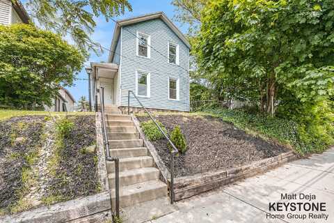 109 Leonard Street NE, Grand Rapids, MI 49503