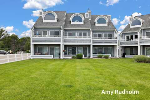 104 Millpoint Drive, Spring Lake, MI 49456