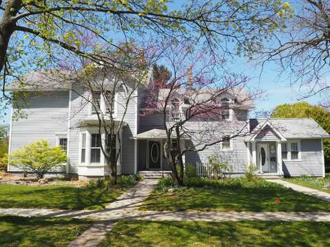 416 2nd Street, Manistee, MI 49660