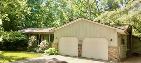 7362 30th Street SE, Ada, MI 49301