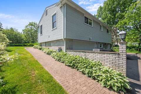 47055 S Chigwidden Drive, Northville, MI 48167
