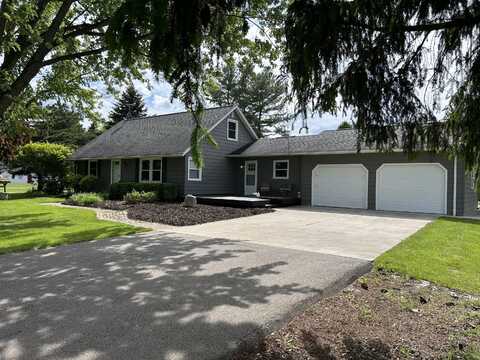 13830 S Grange Road, Eagle, MI 48822