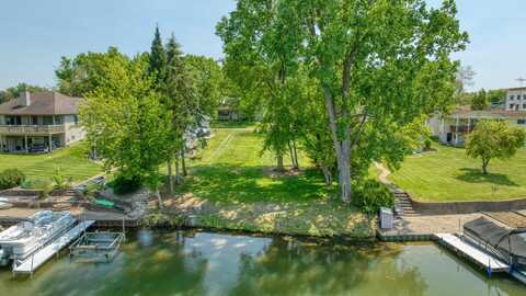 112 Abbott Lane, Brooklyn, MI 49230