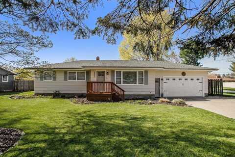 1802 S Donna Drive, Stevensville, MI 49127