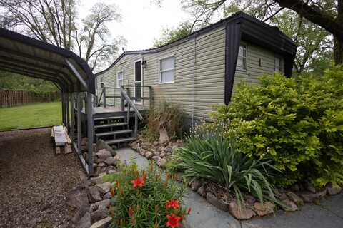 425 Clinton Street, Mendon, MI 49072