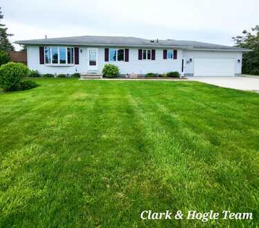 11891 W Price Road, Westphalia, MI 48894