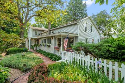 122 N Robinson Street, Schoolcraft, MI 49087