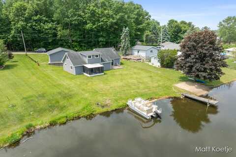4410 Delaware Road, Fremont, MI 49412