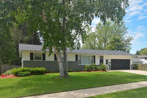 222 S Park Street, Zeeland, MI 49464