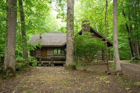 4286 Watson Road, Eau Claire, MI 49111