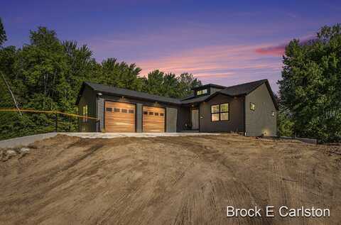 9818 Farr Road, Ravenna, MI 49451