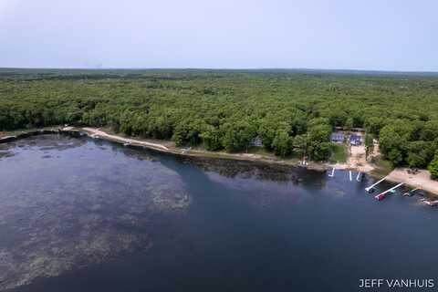 15013 S Star Lake Drive, Baldwin, MI 49304