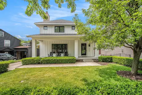 2234 Lake Drive SE, East Grand Rapids, MI 49506