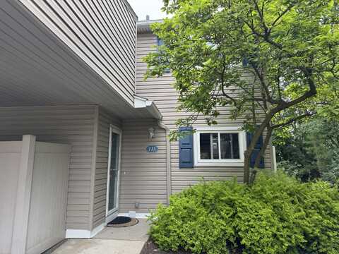 773 Kirts Boulevard, Troy, MI 48084