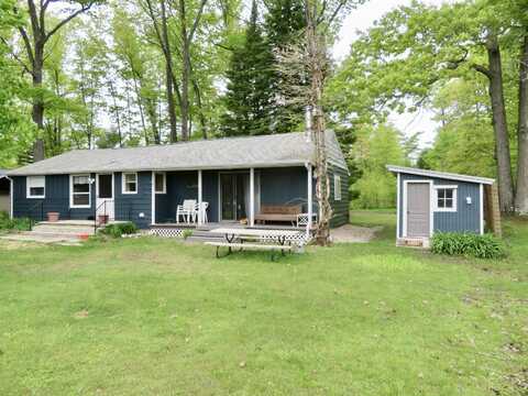 6248 Howard Street, Gladwin, MI 48624