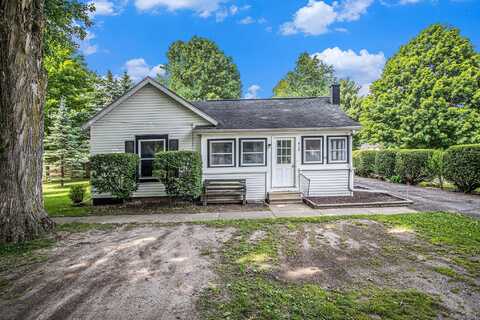 418 W North Street, Tekonsha, MI 49092