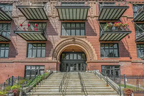 600 Broadway Avenue NW, Grand Rapids, MI 49504