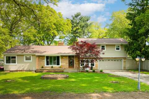 1924 Maryland Boulevard, Norton Shores, MI 49441