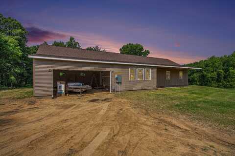 89492 County Road 690, Benton Harbor, MI 49022