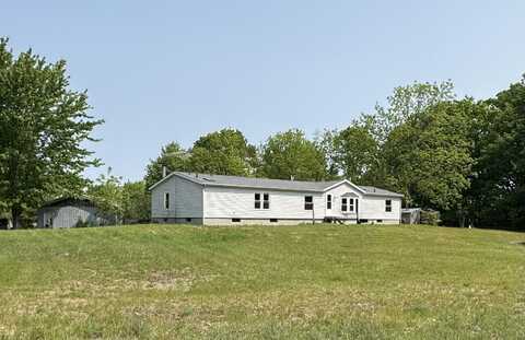 10577 Laketon Avenue, Ravenna, MI 49451