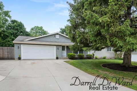 6662 Adaridge Drive SE, Ada, MI 49301