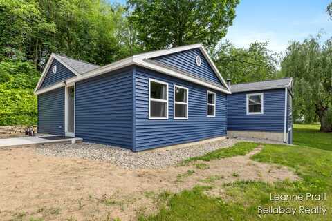 325 Donna Drive, Lake Odessa, MI 48849