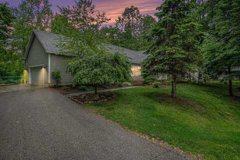2985 Sequoia Lane, Weidman, MI 48893