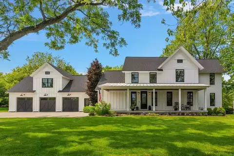 2582 3 Mile Road NE, Grand Rapids, MI 49525