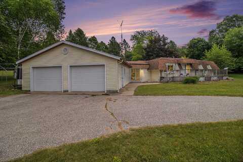 5890 N Oceana Drive, Hart, MI 49420