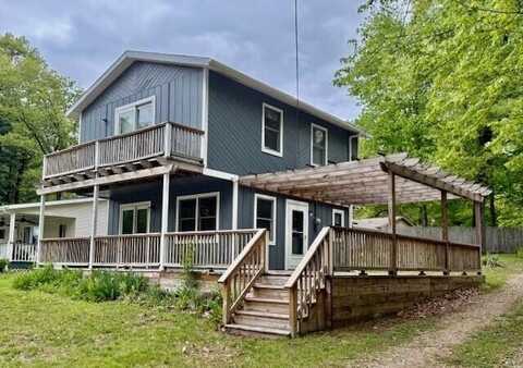 5303 E Stray Drive, Newaygo, MI 49337