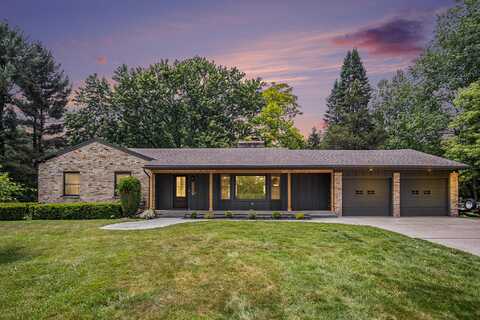 3737 Peach Ridge Avenue NW, Grand Rapids, MI 49544