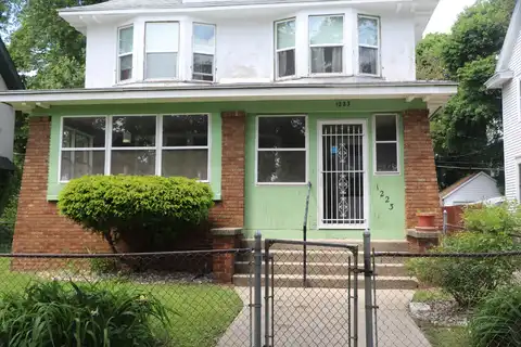 1223 Bemis Street SE, Grand Rapids, MI 49506