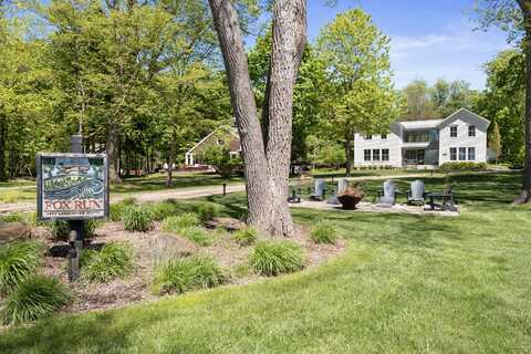 2787 Lakeshore Drive, Fennville, MI 49408