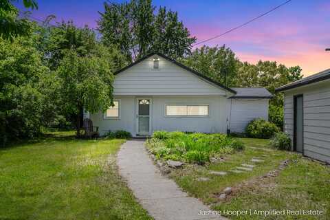 2257 Iroquois Trail, Hastings, MI 49058