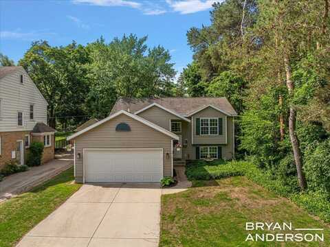 1910 Hall Street SE, Grand Rapids, MI 49506